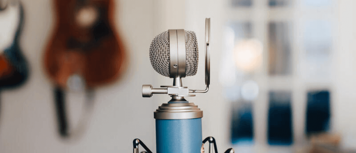 Mineral blog post thumbnail of audio microphone